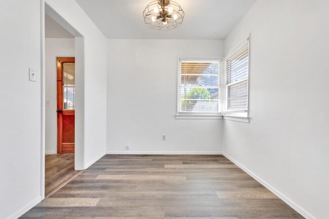Building Photo - 4223 Temescal Ave