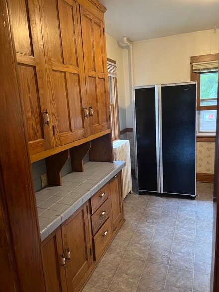 Building Photo - 1212 Vilas Ave