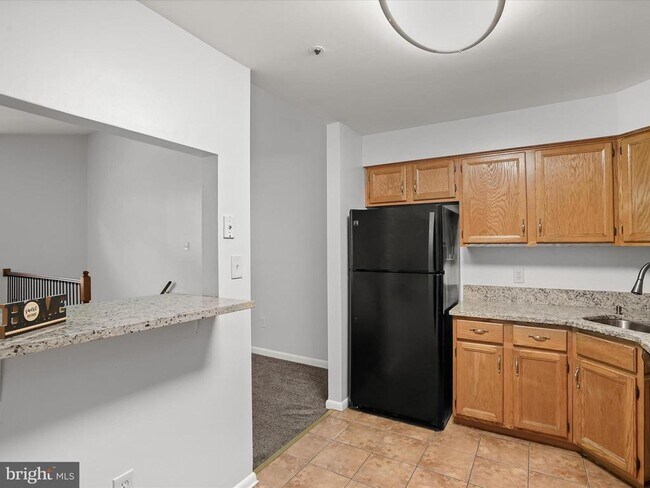 Building Photo - 8823 Rusland Ct