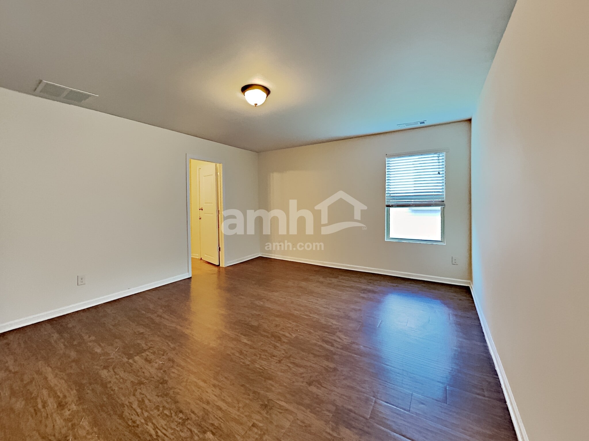 Building Photo - 350 Scotland Dr