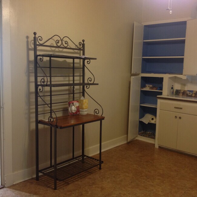 Building Photo - 7707 Green St