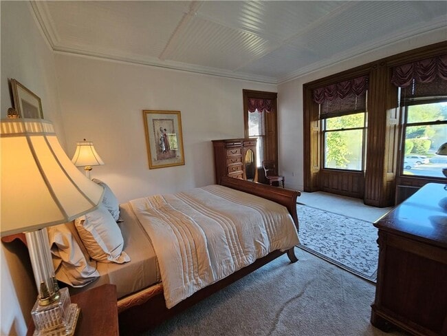 Building Photo - 364 BELLEVUE Avenue UNIT W S