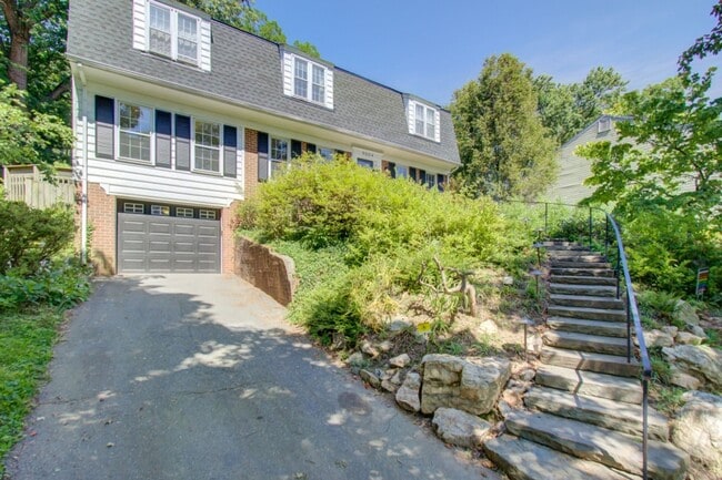 Primary Photo - Cool Colonial in North Chevy Chase!