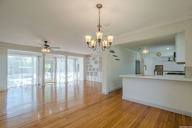 Building Photo - 227 Devonshire Dr