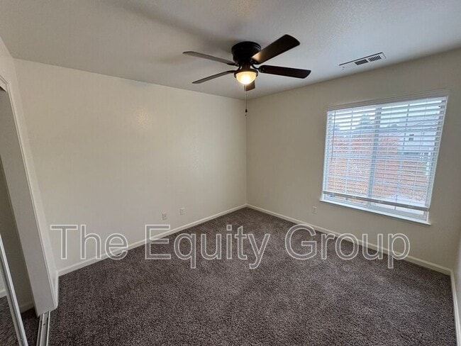 Building Photo - 2650 S Peppertree St