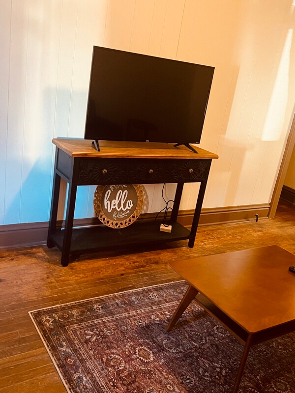 Building Photo - 58 Dickenson St