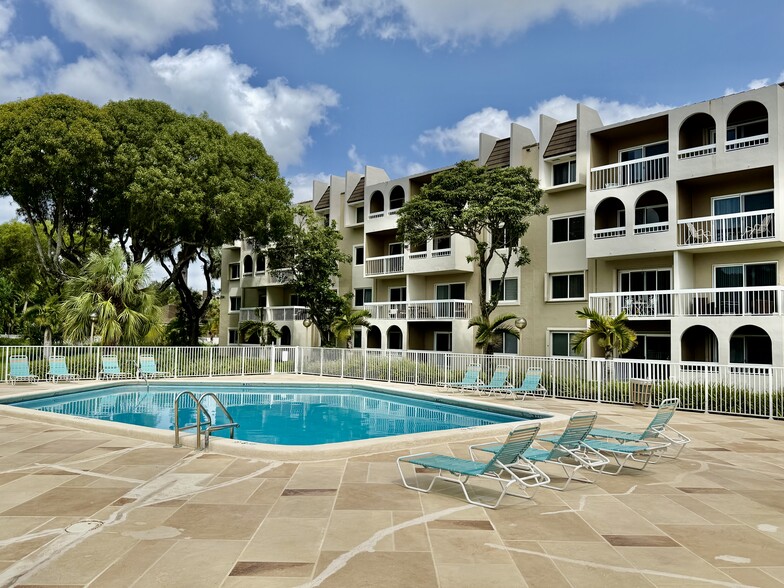Building Photo - 7840 Camino Real