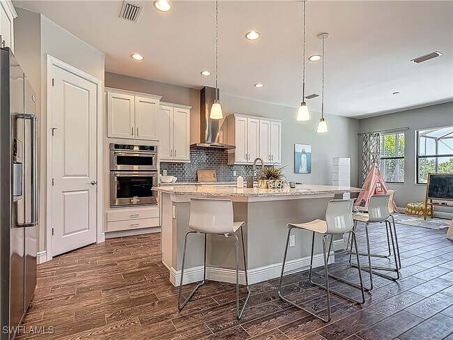 Building Photo - 4524 Tamarind Way