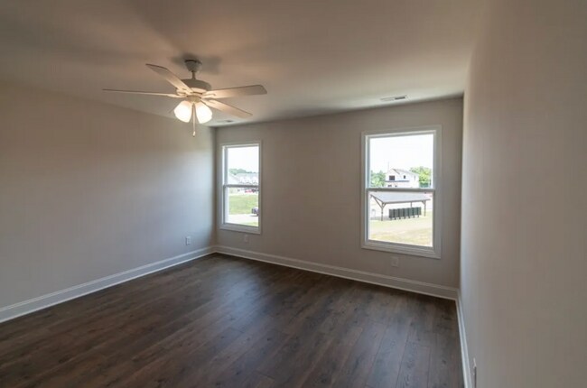 Building Photo - New Construction Modern Home With Open Floor Plan, Whte Cabintery and Primary Bedroom Suite