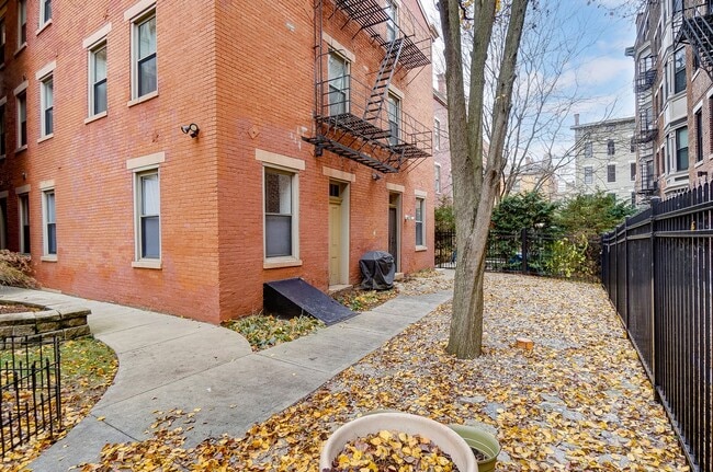 Building Photo - 1207 Republic St