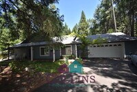 Building Photo - Wonderful property!