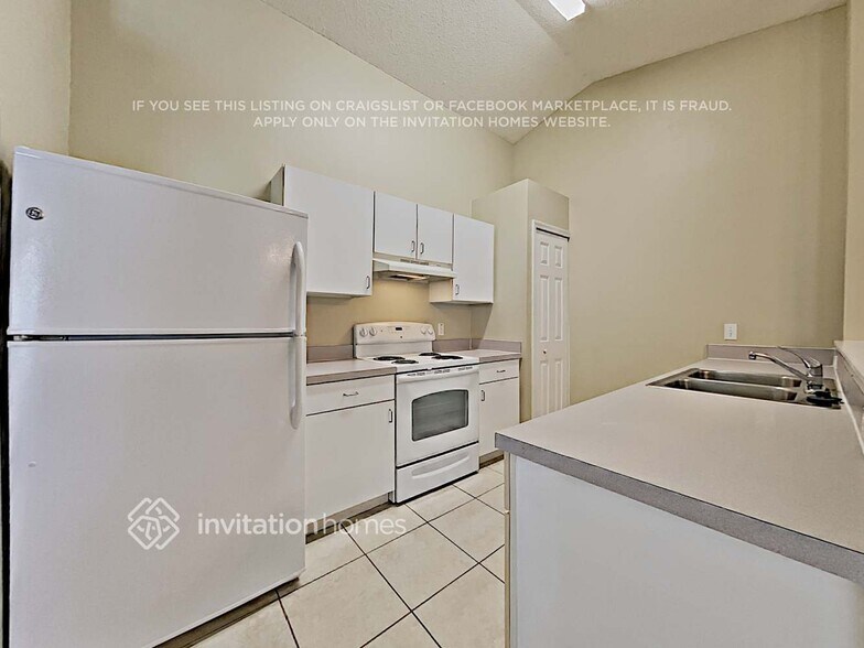 Building Photo - 12809 Parkbury Dr