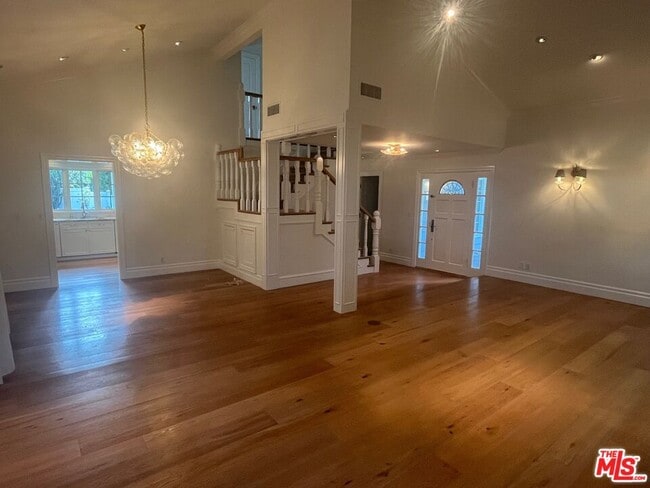 Building Photo - 1419 Avenida de Cortez