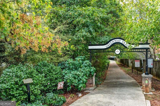 Building Photo - 144 1st Ave NW