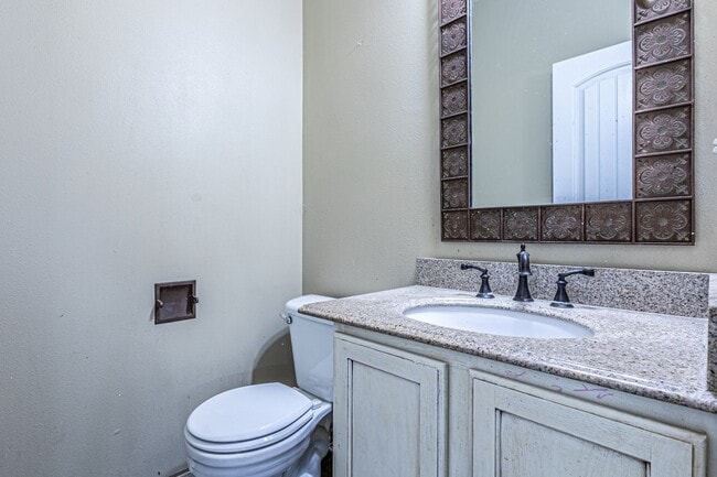 Building Photo - Beautiful home near Clark Lake Park!