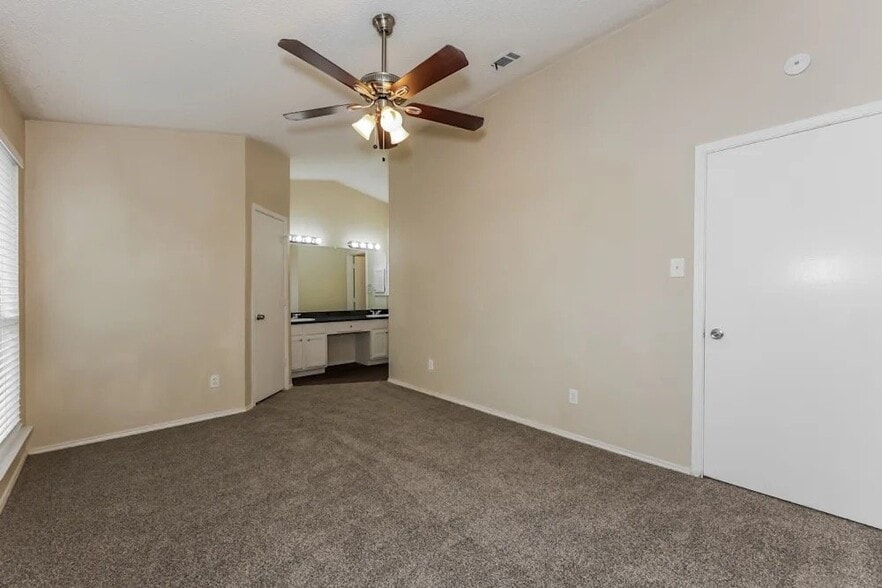 Building Photo - 1459 Thistlewood Ln