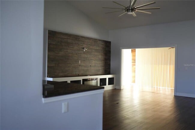 Building Photo - 2212 Stonemill Dr