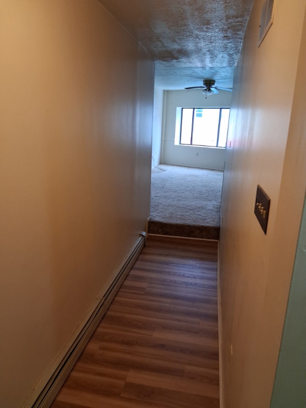 Building Photo - 615 Duss Ave