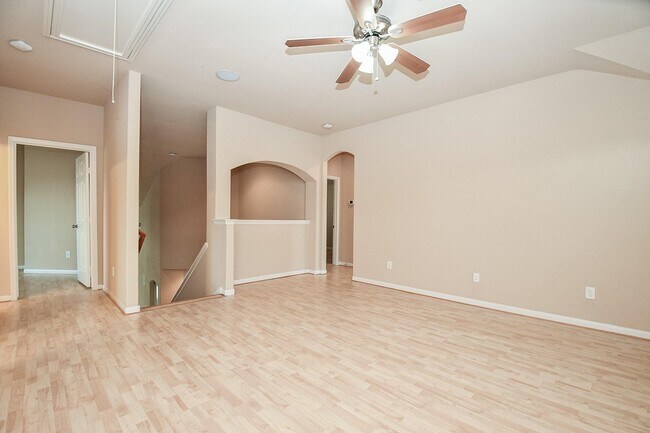 Building Photo - 21502 Venture Park Dr