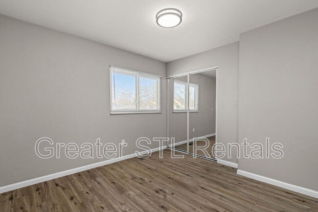 Building Photo - 208 Laurelwood Dr