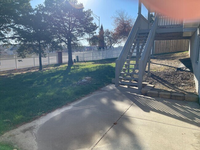 Building Photo - Northwest Omaha Gem: 2,700 Sq Ft, 3-Bedroom, Walk-Out Finished Basement, Fenced Yard, 3-Car Garag...