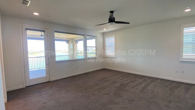 Building Photo - 17823 Taft Dr