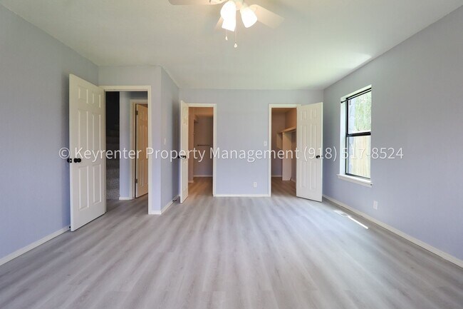 Building Photo - 1609 S Chestnut Ave