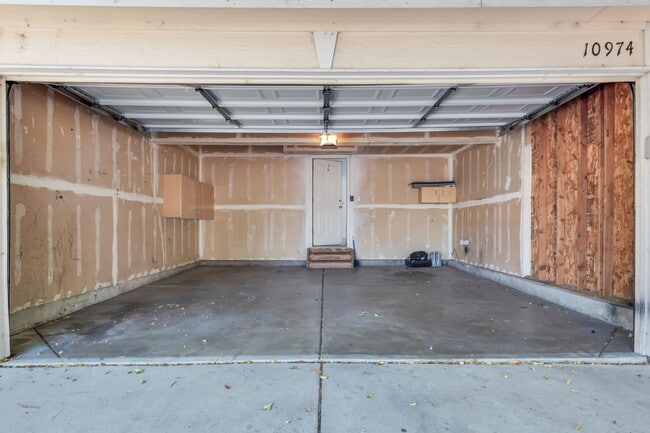 Building Photo - 10974 E 96th Pl