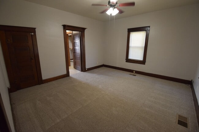 Building Photo - 3 Bedroom Home in the Country