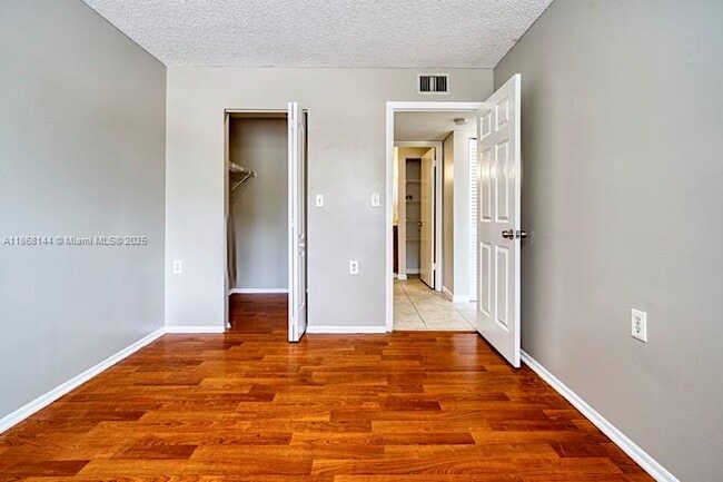 Building Photo - 1139 Lake Terry Dr
