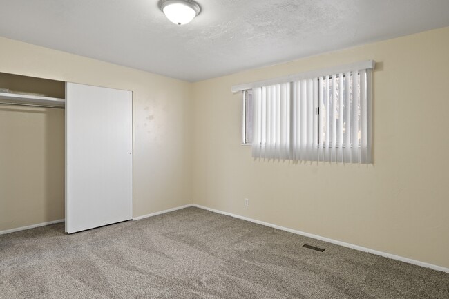 Building Photo - 3661 S 6830 W