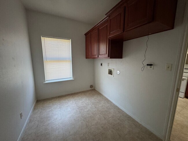 Building Photo - 3-Bedroom House for Rent in Killeen