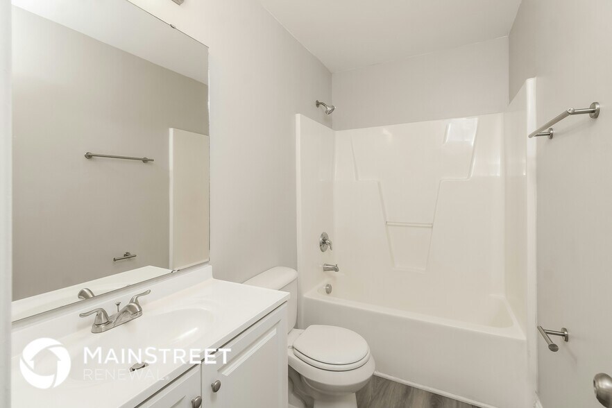 Building Photo - 2831 Camborne St