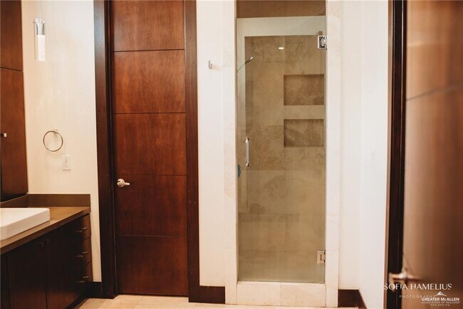 Building Photo - 2012 S 48th St