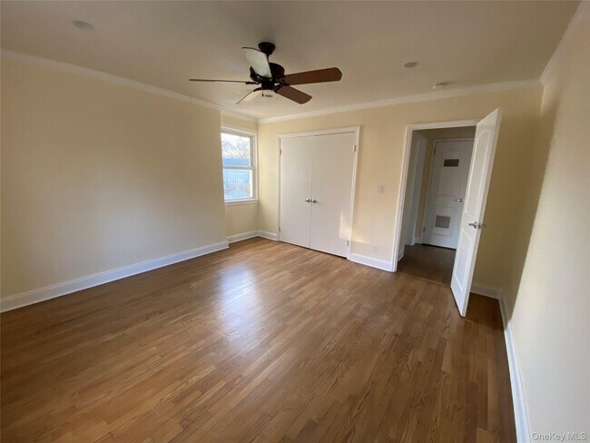 Building Photo - 905 Palmer Ave