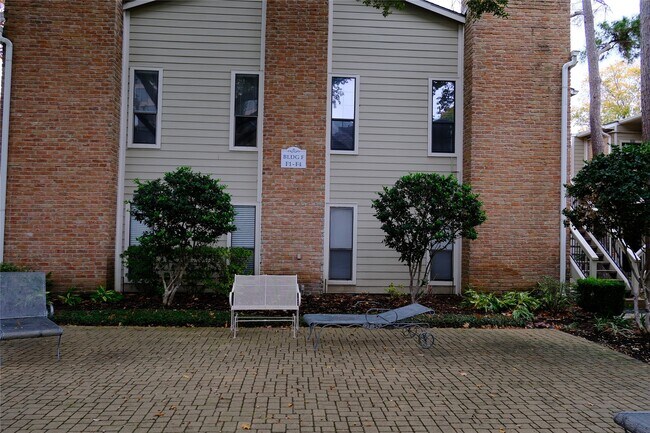 Building Photo - 2001 Bering Dr