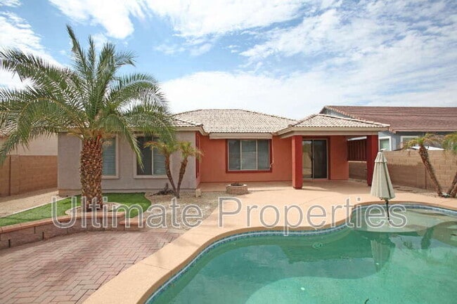 Building Photo - 15028 W Dahlia Dr