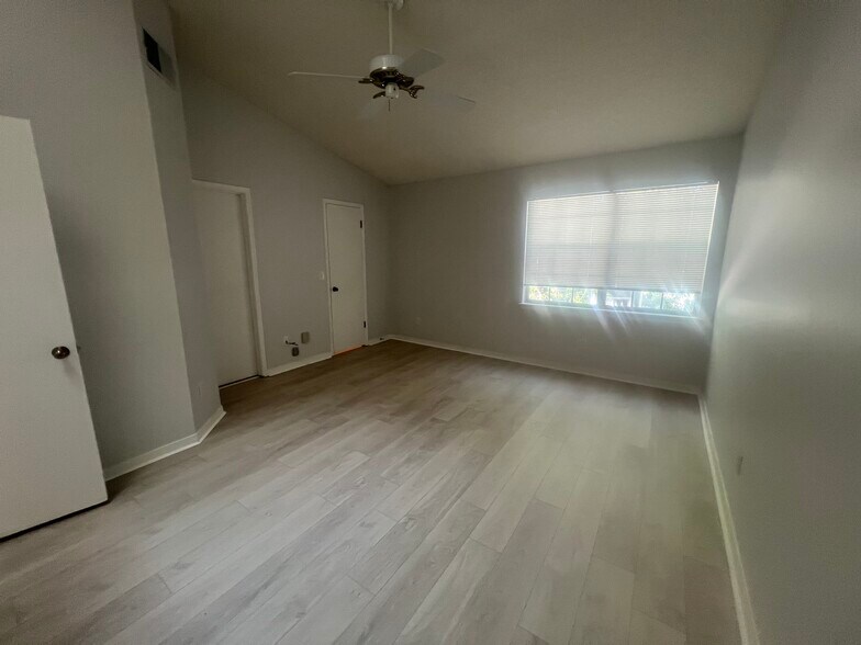 Building Photo - 1535 Summer Sands Dr