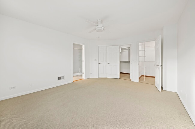 Building Photo - 2106 Rugen Rd