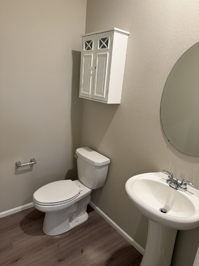 Building Photo - Remodeled, 3 Bedroom 3 Bathroom- Single Family Home