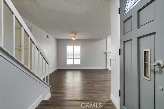 Building Photo - 7030 Seawind Dr