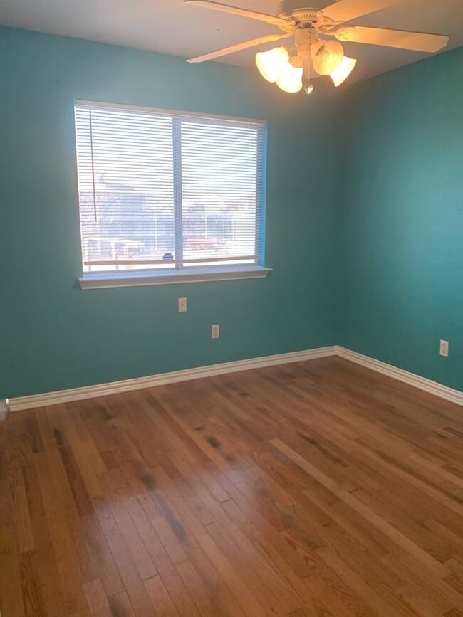 Building Photo - 2705 Jennie Wells Dr