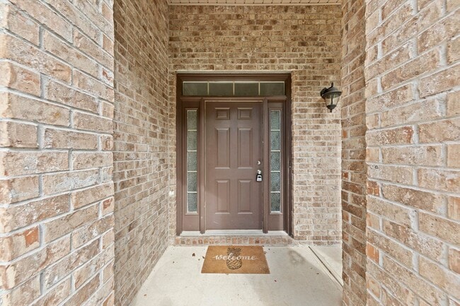 Building Photo - Luxury home in a premier neighborhood!