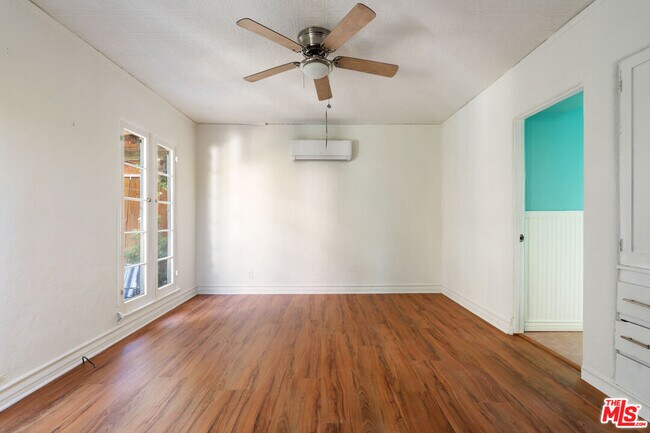 Building Photo - 4018 Berenice Ave