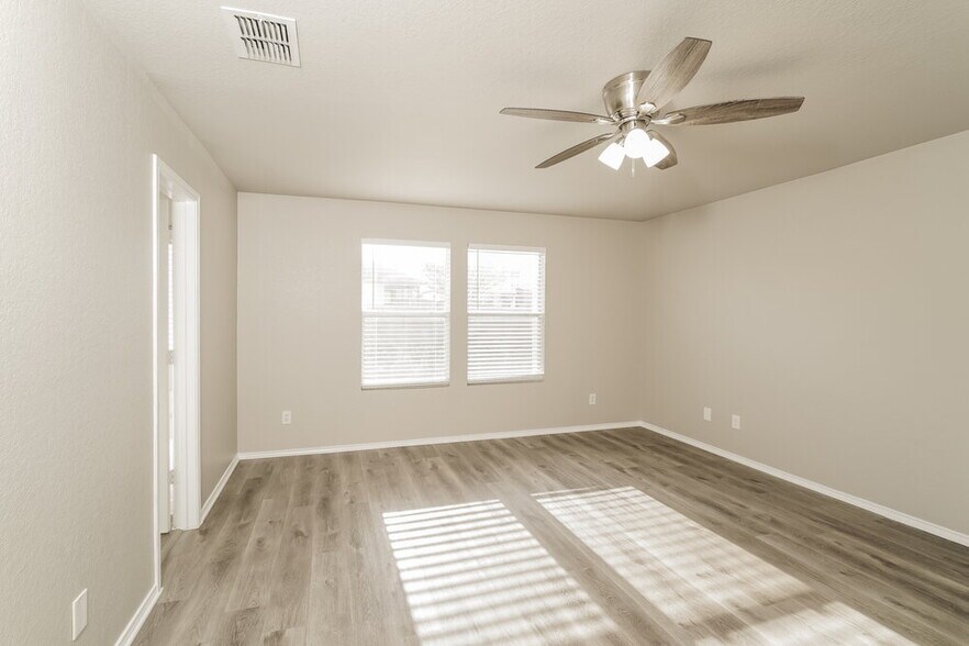 Building Photo - 3818 Ashleaf Pecan