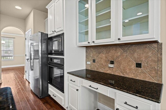 Building Photo - 6925 Larue Belle Cove