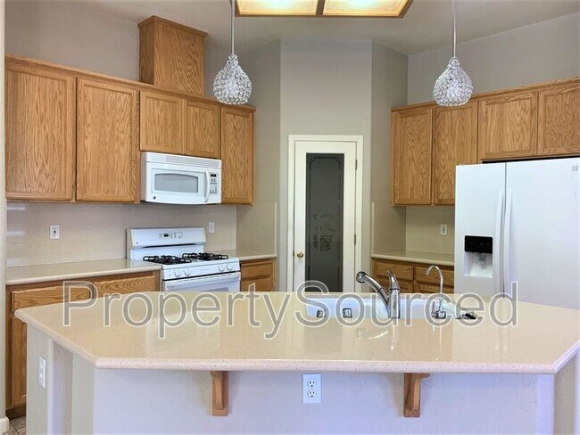 Building Photo - 857 Tannehill Dr