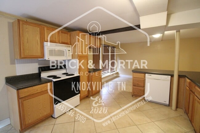 Building Photo - 1400 Mt Vista Dr