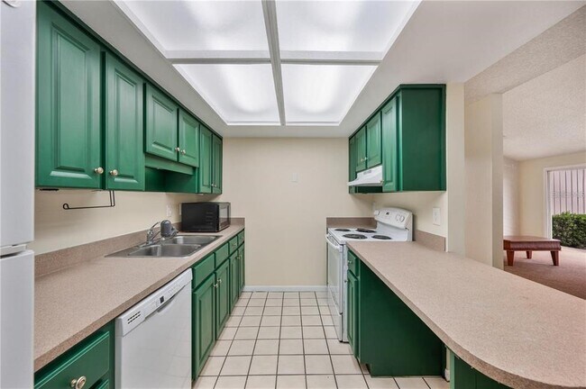 Building Photo - 4231 Oak Loop