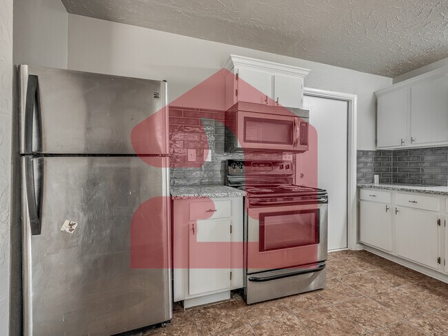 Building Photo - 10504 Ridgeview Dr